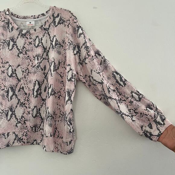 Sundry Python Snake Print Sweater Pullover Sweatshirt Colorful Pink Gray XL NWT - Picture 5 of 13